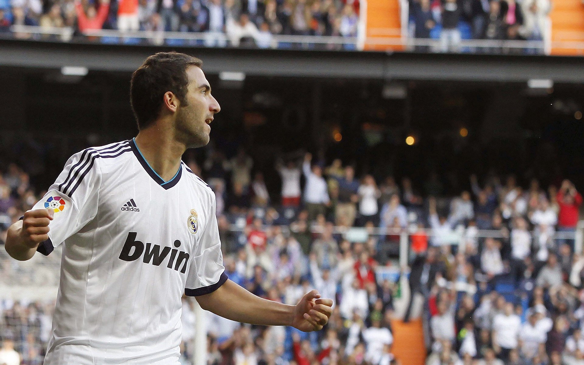 坏消息！湖人备战热火，艾顿出现在伤病名单中，艾顿加盟湖人