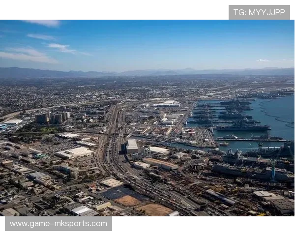 【哈珀的全垒打秀】费城明星在季中赛场主宰比赛，哈珀斯费里级