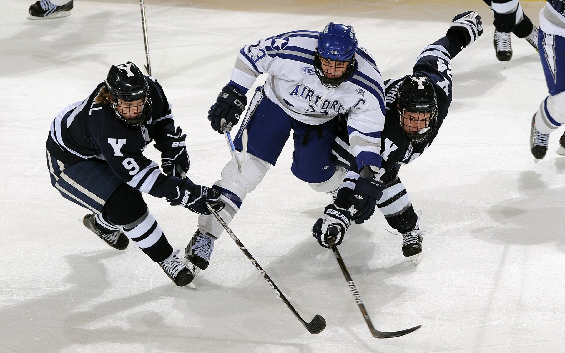 CBA联赛竞争进入白热化阶段