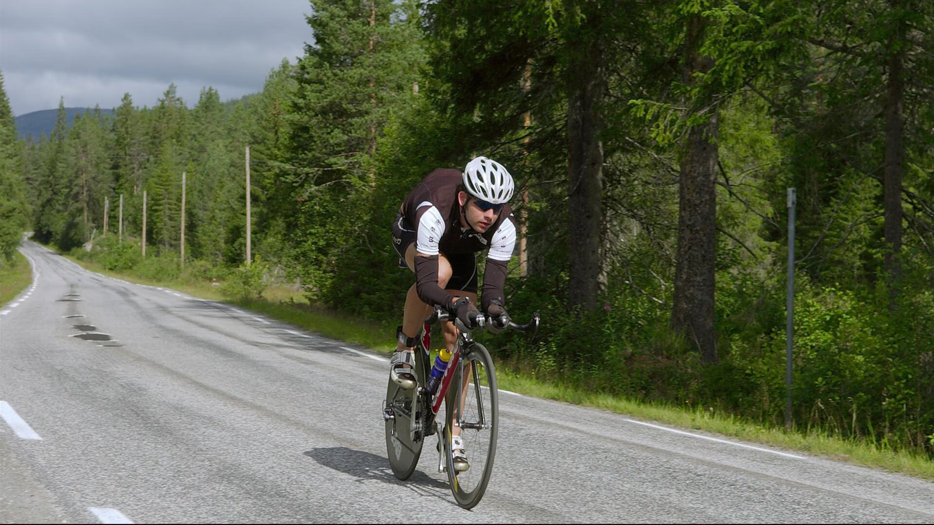 足球俱乐部经营报告